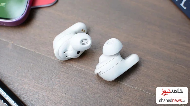 wireless earbuds