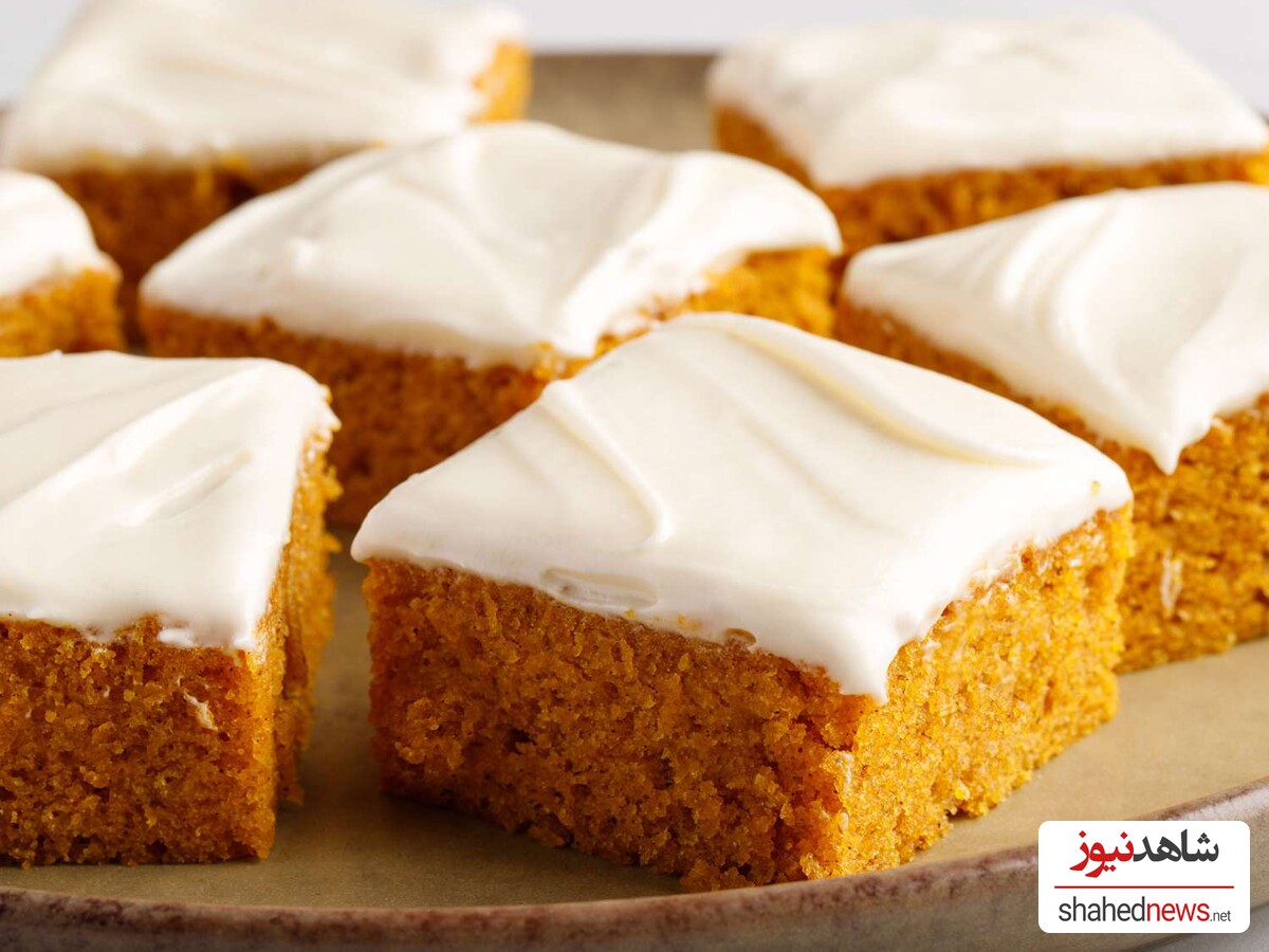 Pumpkin Bars with Cream Cheese Frosting