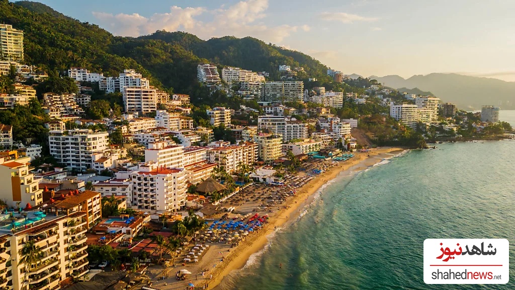 Puerto Vallarta's beaches and strong sense of community have made it a popular choice for expats (Credit: Getty Images)