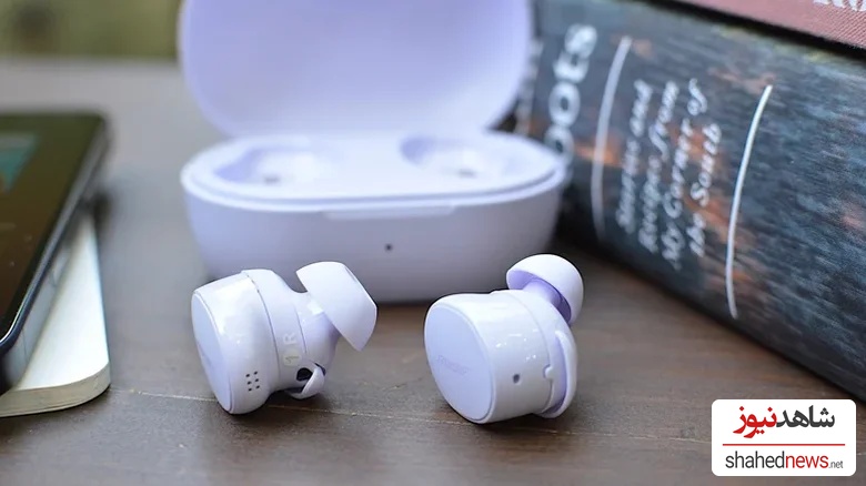 wireless earbuds