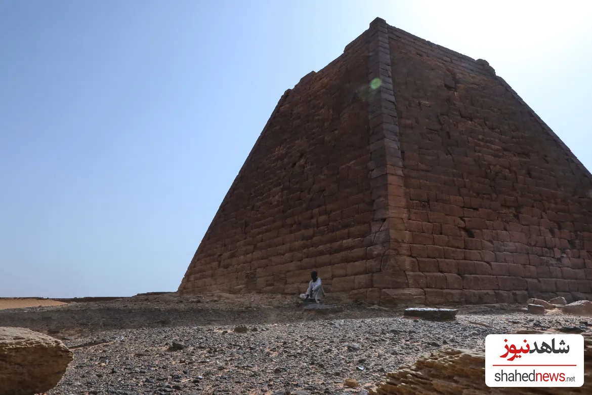 Meroe’s pyramids were constructed from about 800 BC to 350 AD, centuries after the great pyramids of Egypt. 