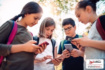 More Social Media, Worse Grades: A Troubling Finding for Parents