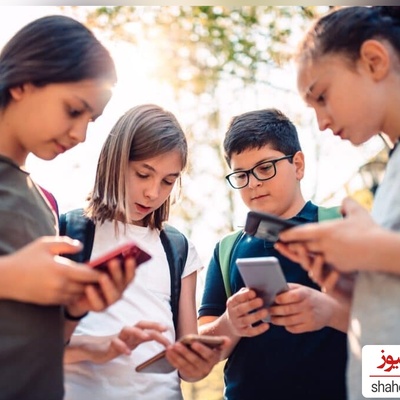 More Social Media, Worse Grades: A Troubling Finding for Parents