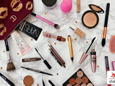 Essential Makeup Items Every Busy Woman Should Carry