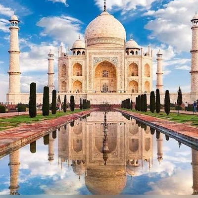 Taj Mahal: The Eternal Love Story Behind India’s Most Magnificent Monument
