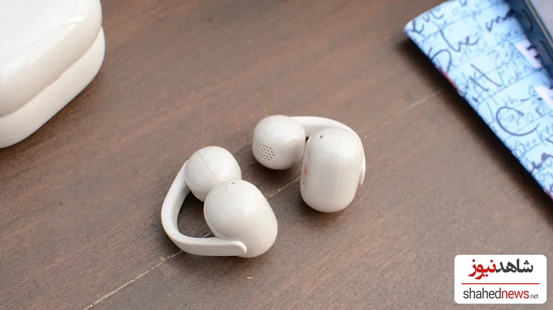 wireless earbuds