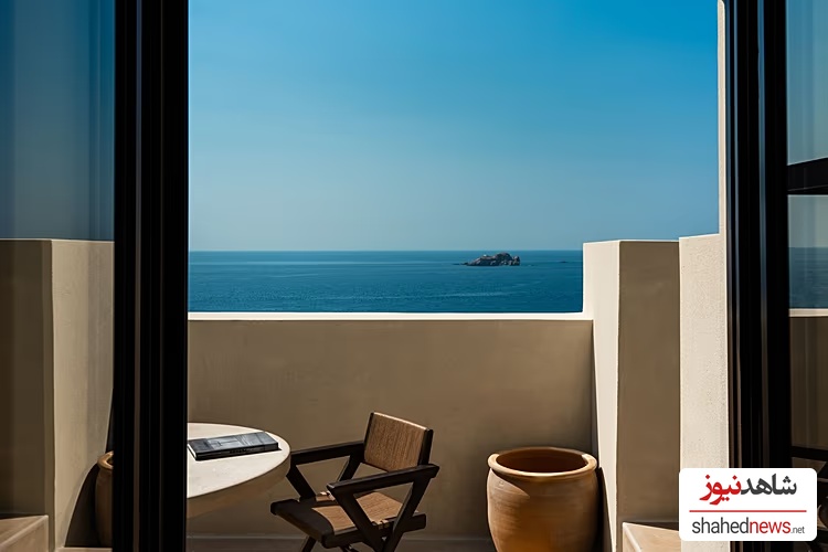 Luura Paros Cliff, Greece