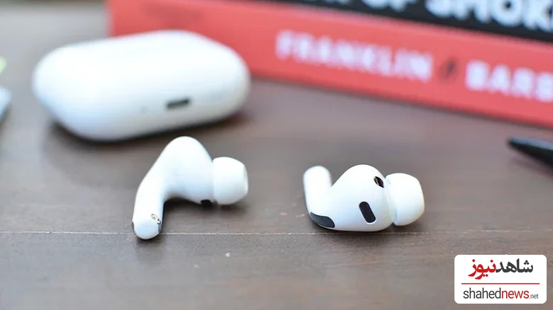 wireless earbuds