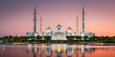 Sheikh Zayed Grand Mosque: The Incredible Details Hidden Behind Its White Marble Walls