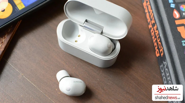 wireless earbuds